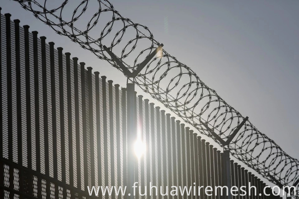 Barriers Razor Wire for Security Fence